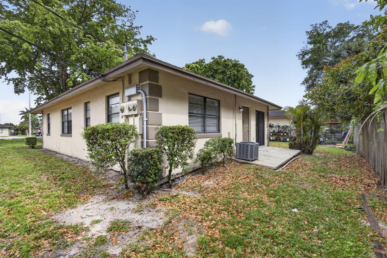 4726 Summit Boulevard, West Palm Beach FL 33415 photo 3