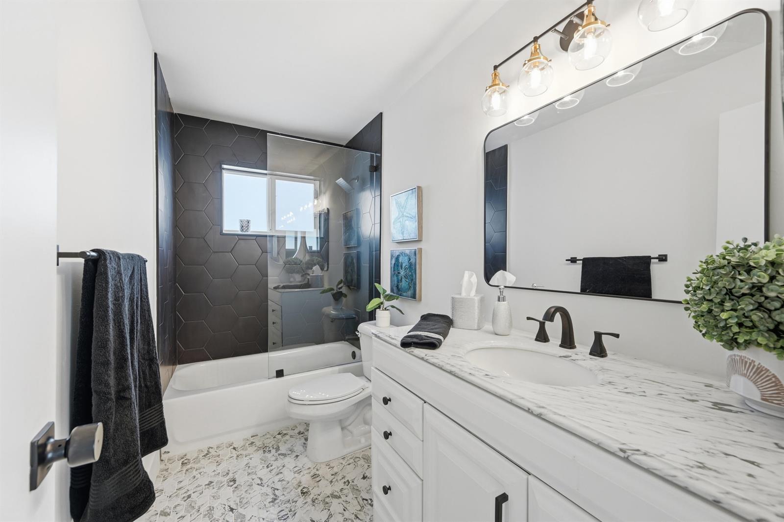 2631 W Golf Boulevard, Pompano Beach FL 33064 photo 4