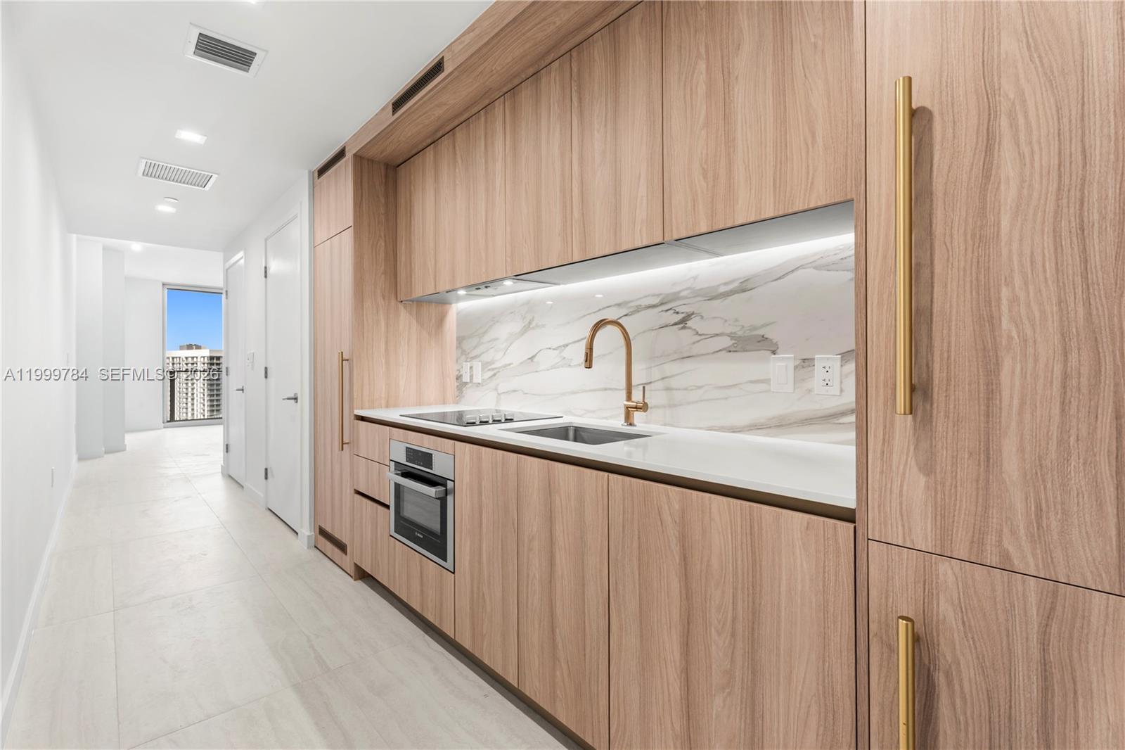 77 SE 5th Street # 3304, Miami FL 33131 photo 3