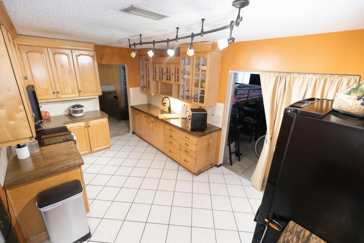 6717 NW 59th Street, Tamarac FL 33321 photo 3