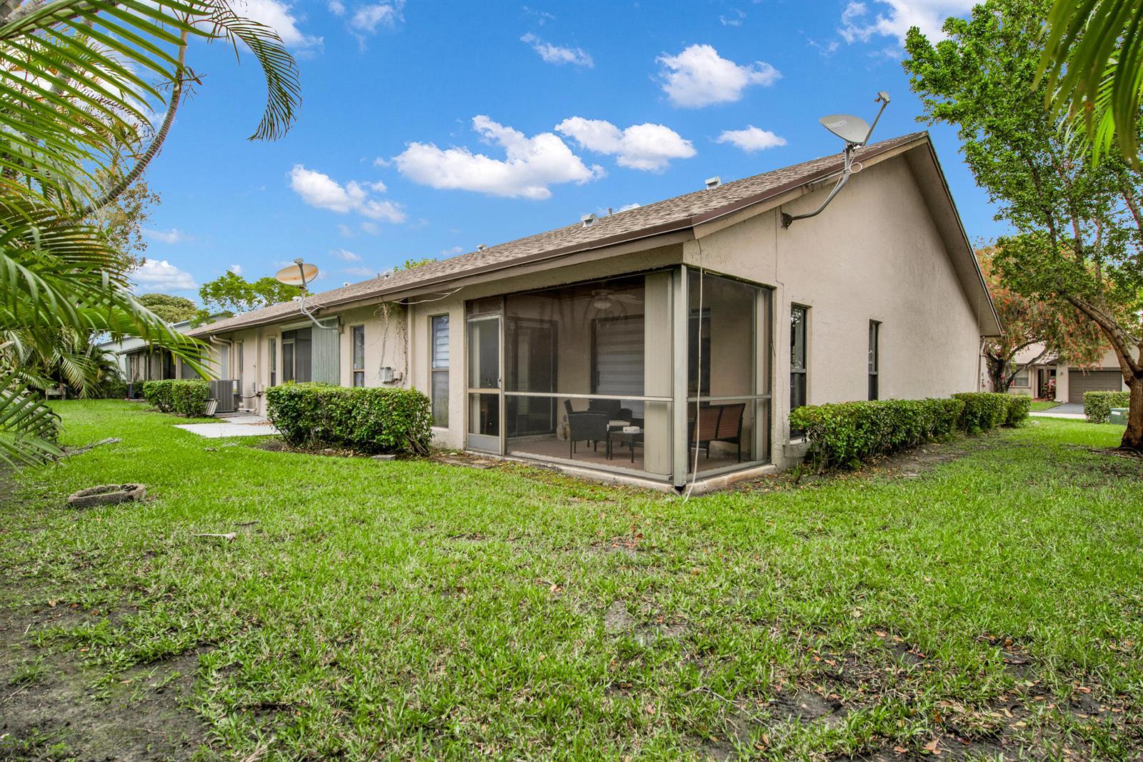 8203 NW 100th Way, Tamarac FL 33321 photo 3