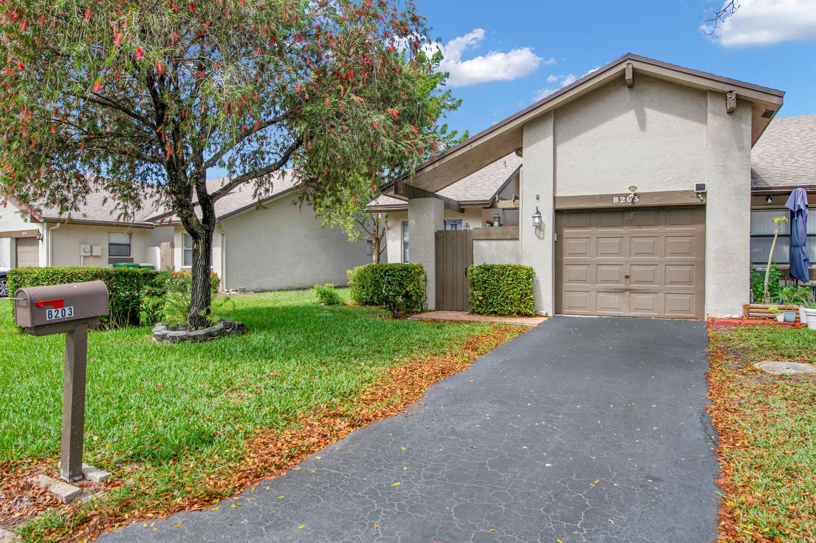 8203 NW 100th Way, Tamarac FL 33321 photo 5