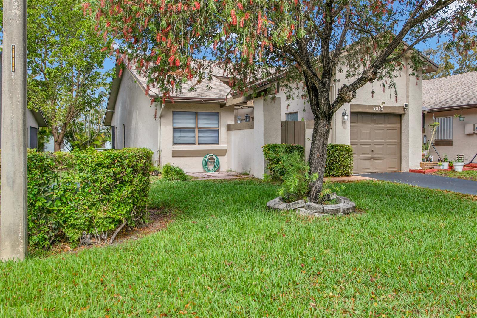 8203 NW 100th Way, Tamarac FL 33321 photo 4