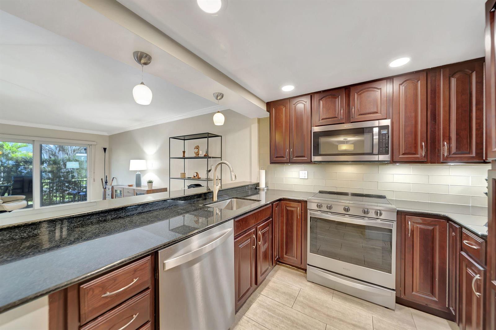 3000 NE 5th Terrace # a, Wilton Manors FL 33334 photo 2