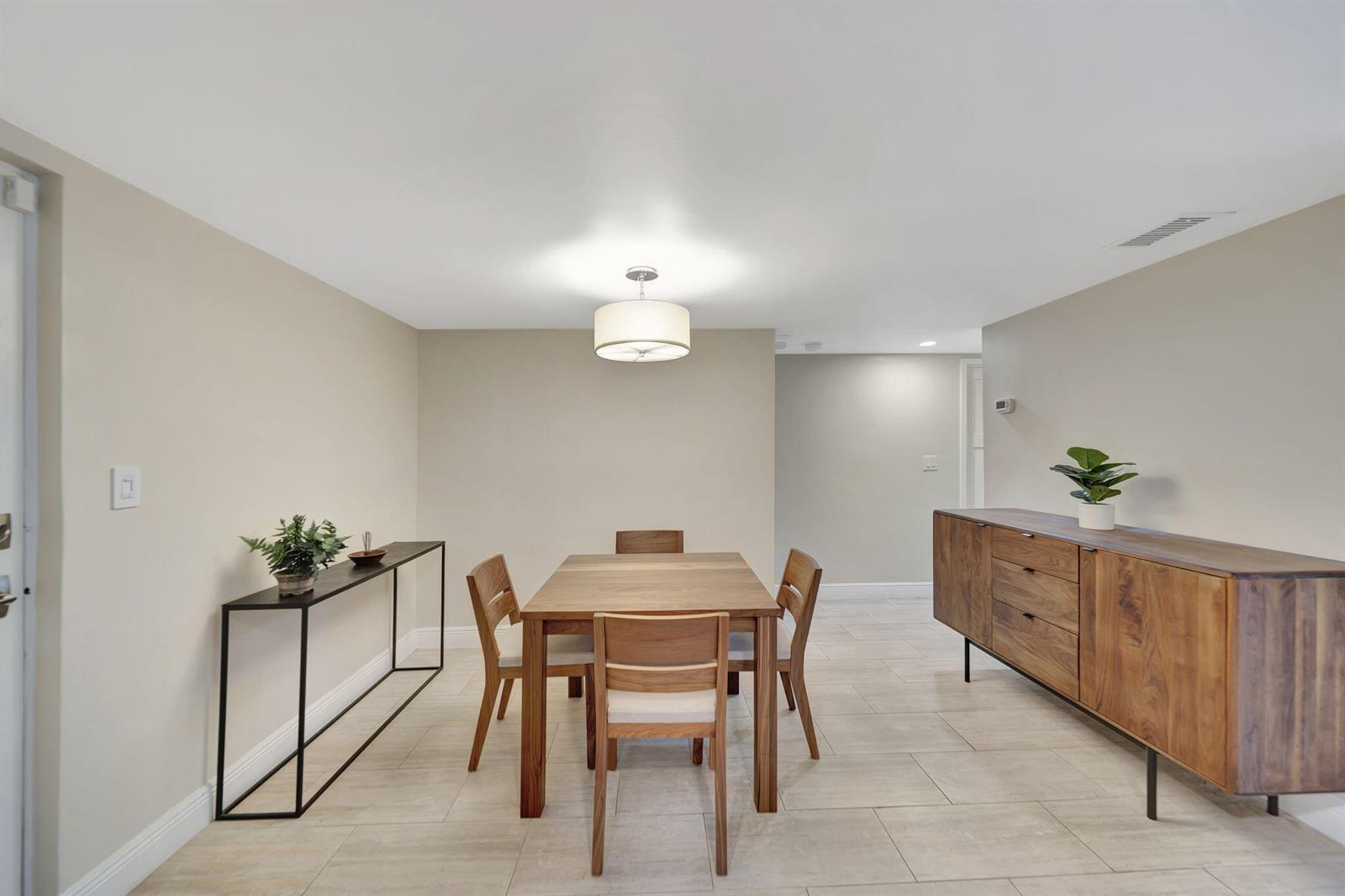 3000 NE 5th Terrace # a, Wilton Manors FL 33334 photo 4