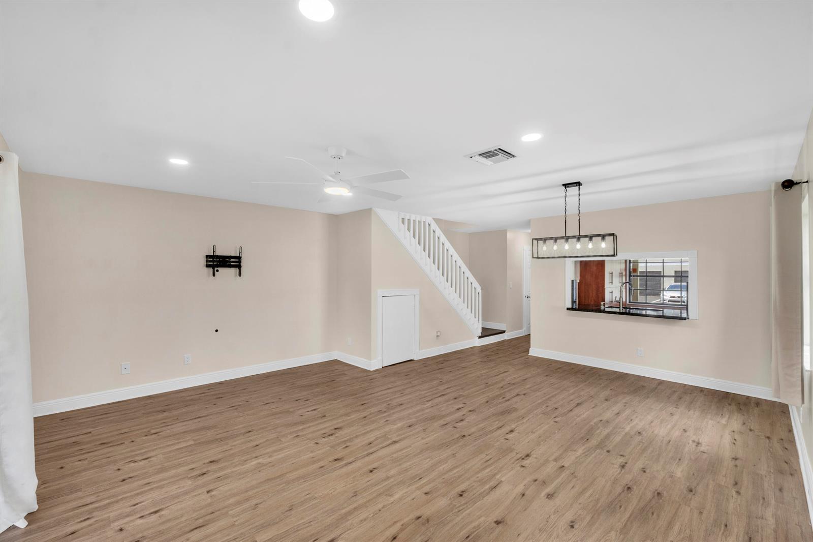 10723 NW 10th Street, Pembroke Pines FL 33026 photo 5