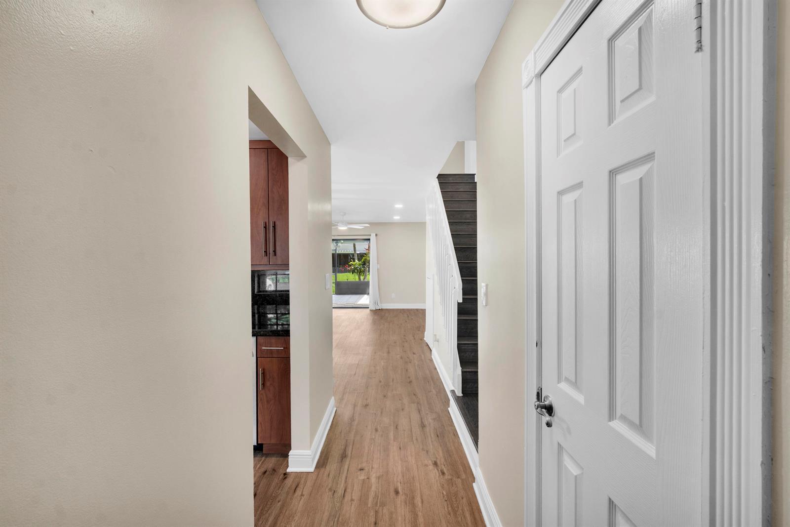 10723 NW 10th Street, Pembroke Pines FL 33026 photo 4