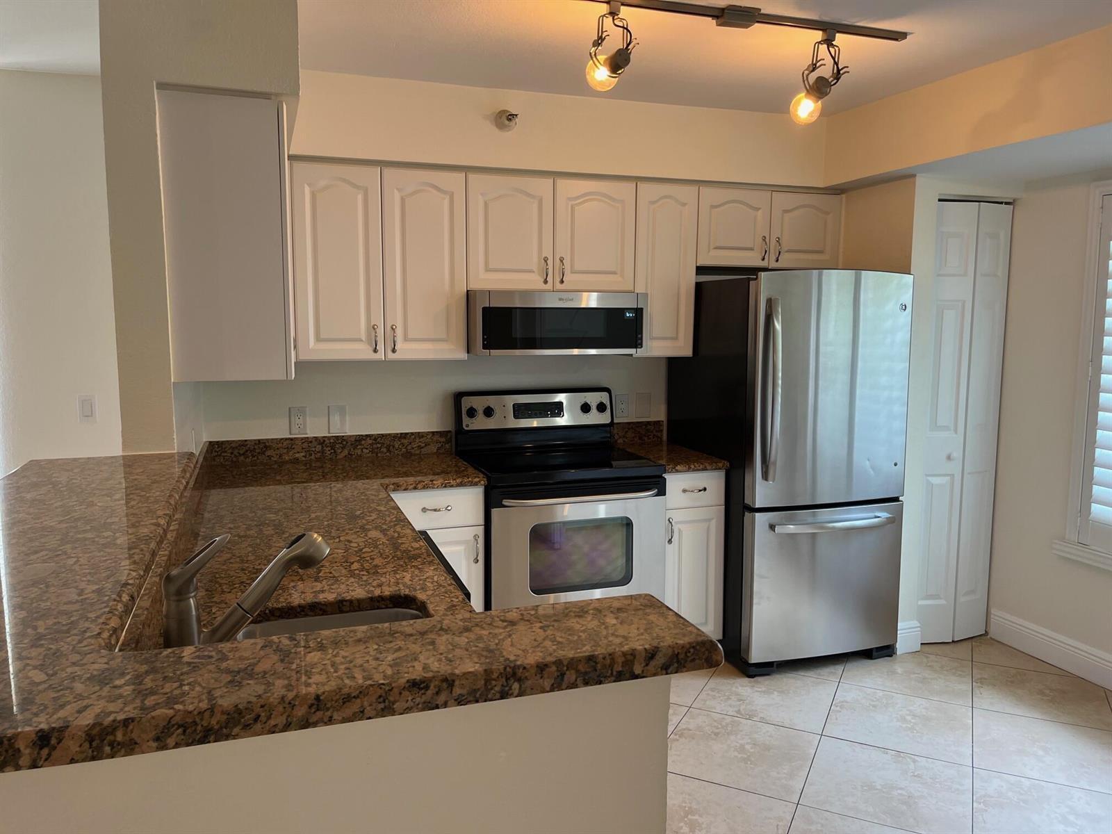 103 Yacht Club Way # 101, Hypoluxo FL 33462 photo 2