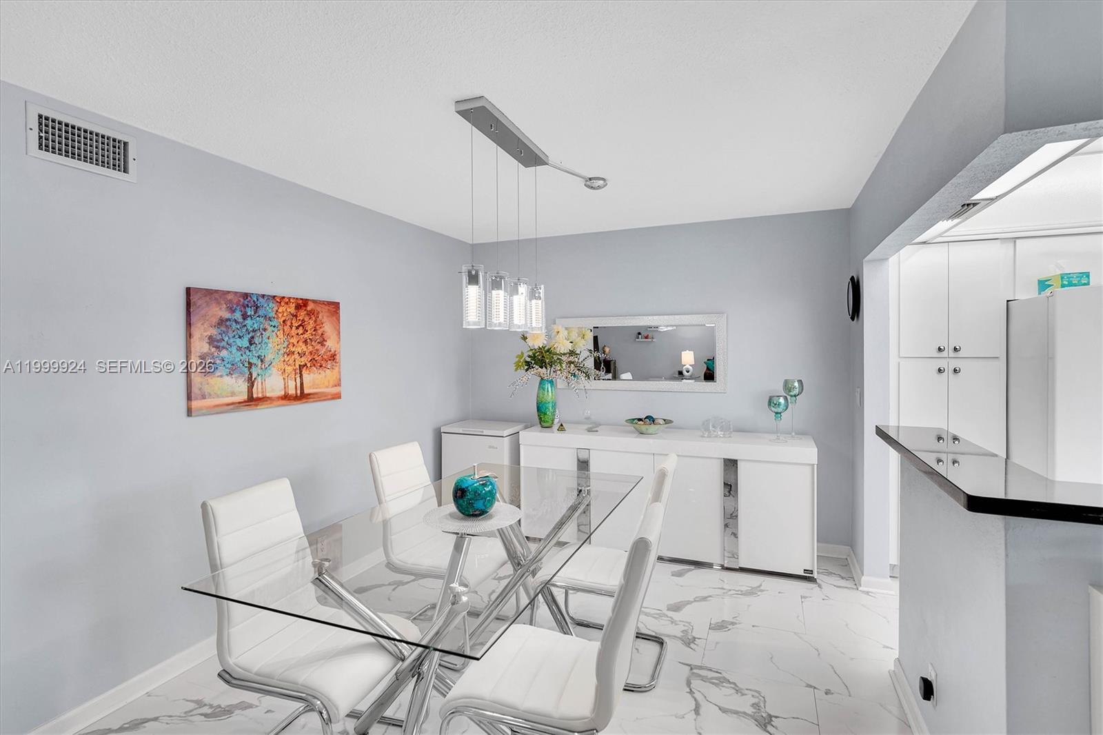 580 Egret Dr # 303, Hallandale Beach FL 33009 photo 5