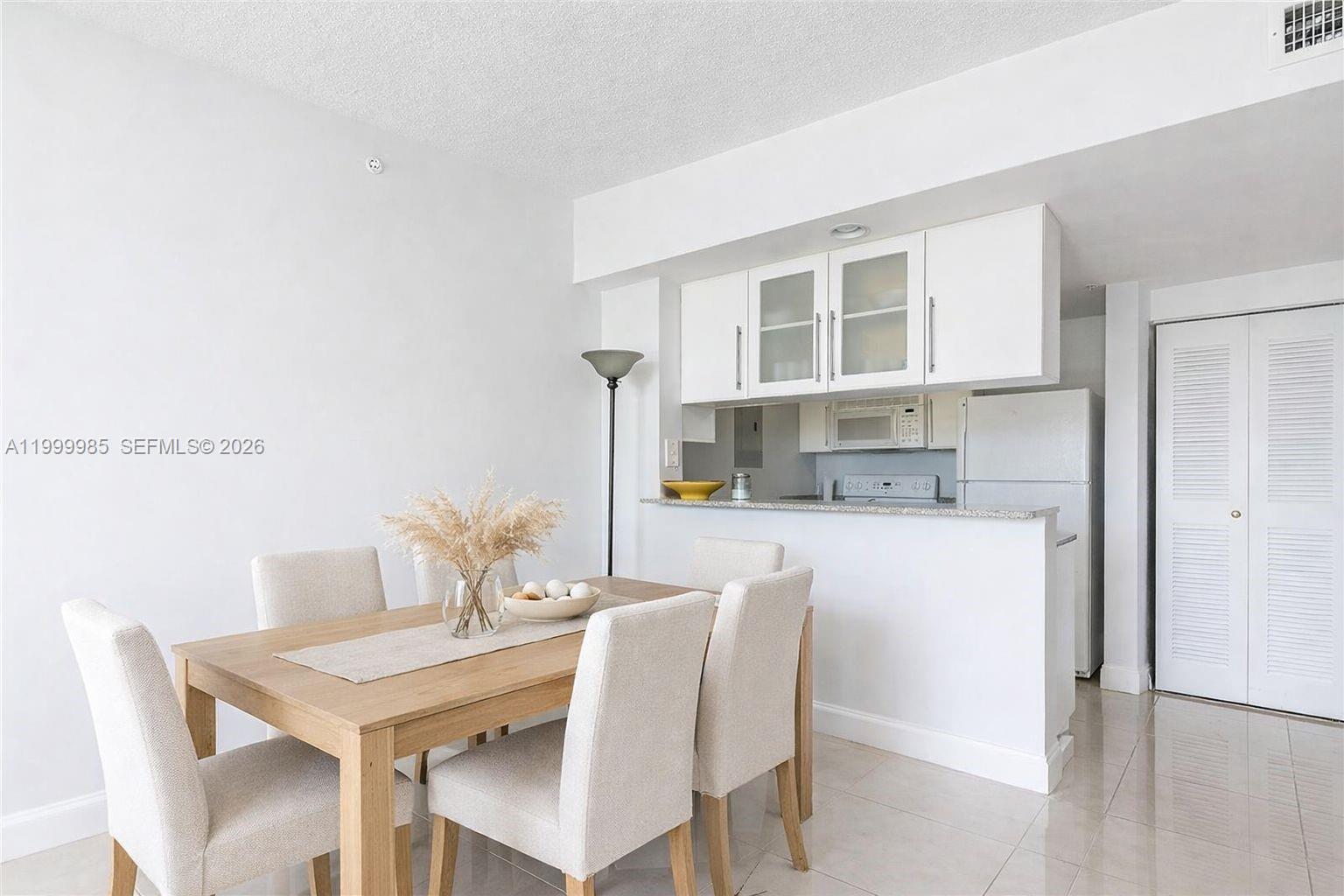 275 NE 18th St # 1103, Miami FL 33132 photo 2
