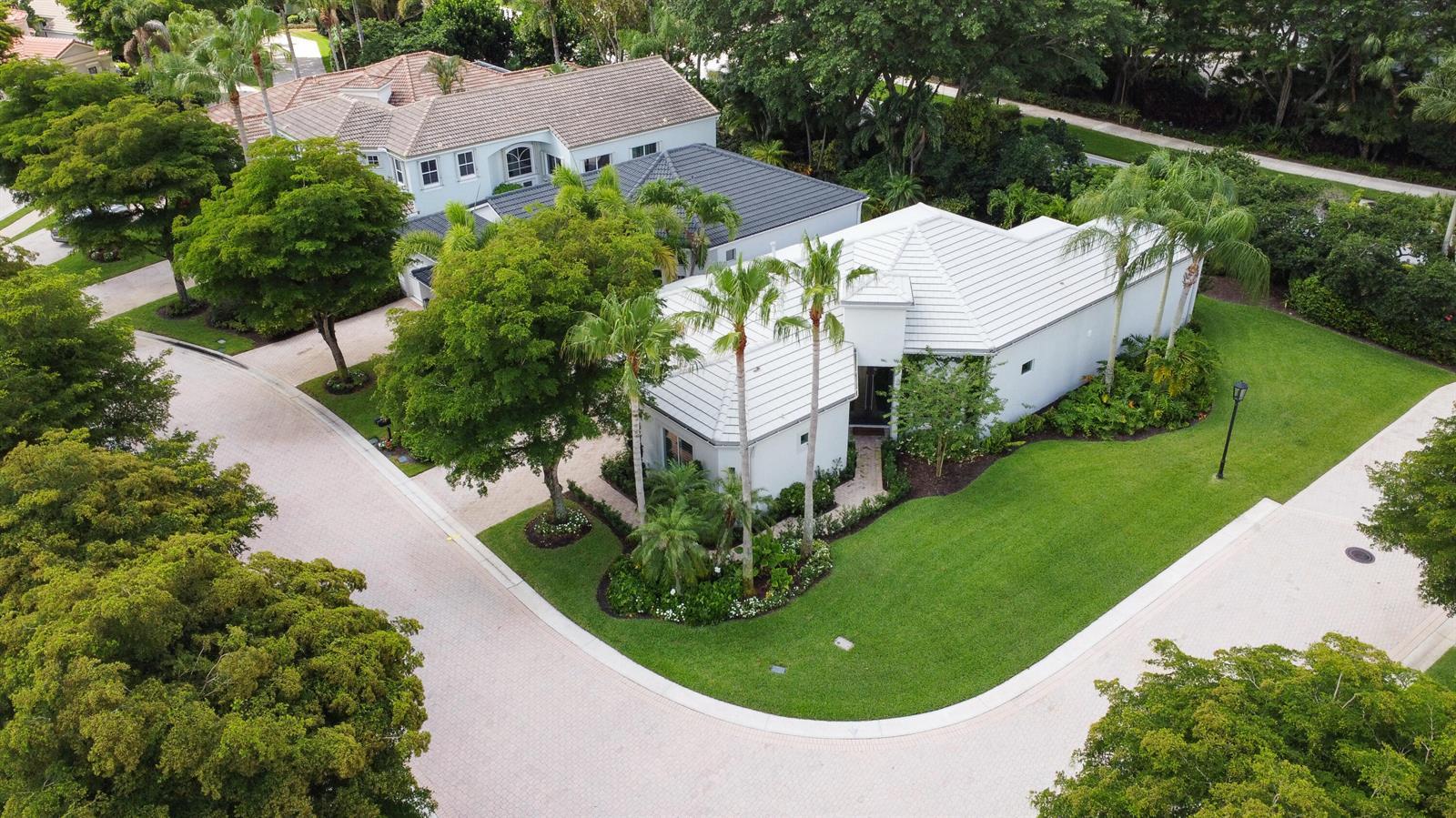 126 Sunset Cove Lane, Palm Beach Gardens FL 33418 photo 2