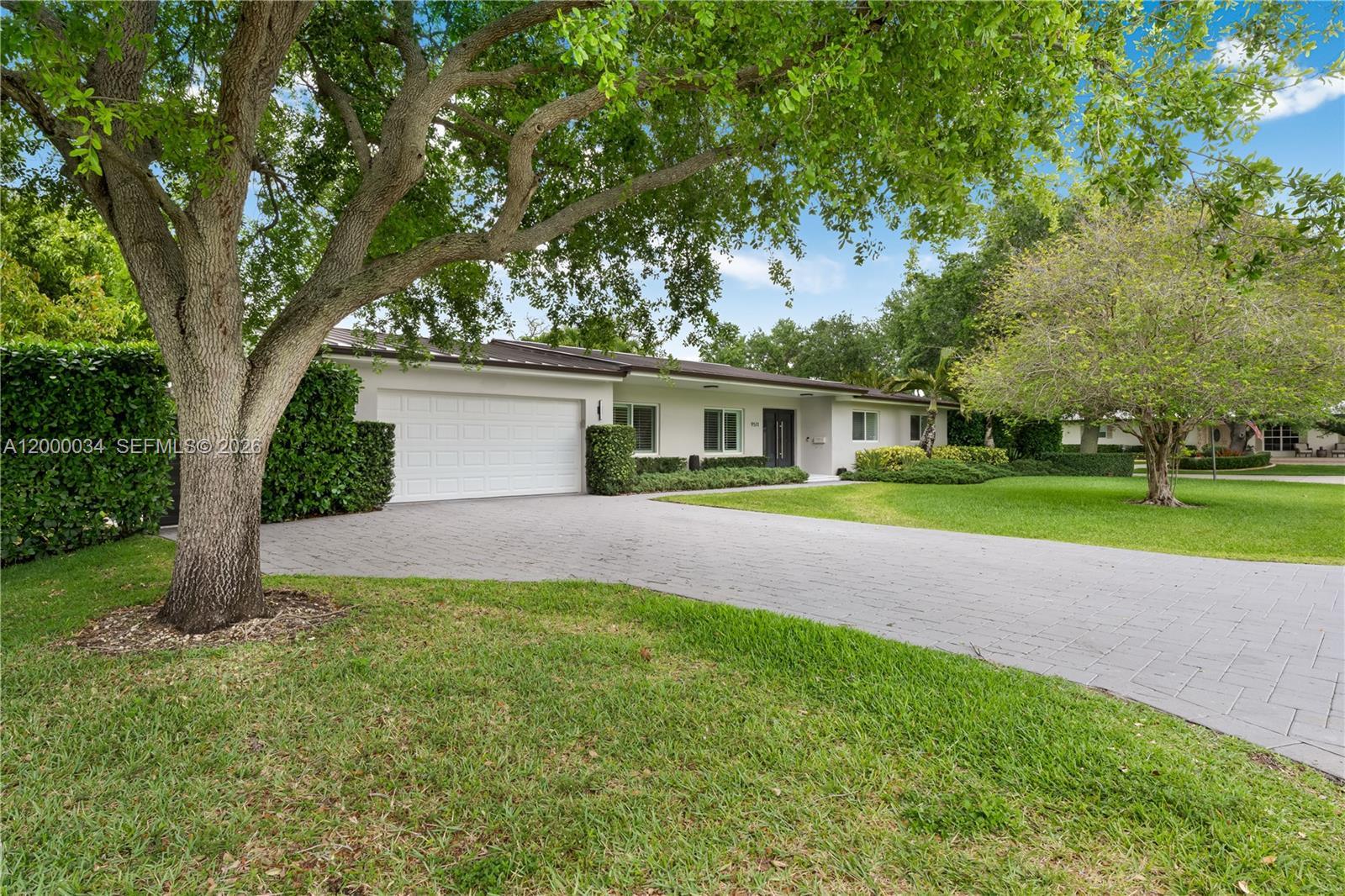 9511 SW 93rd St, Miami FL 33176 photo 2