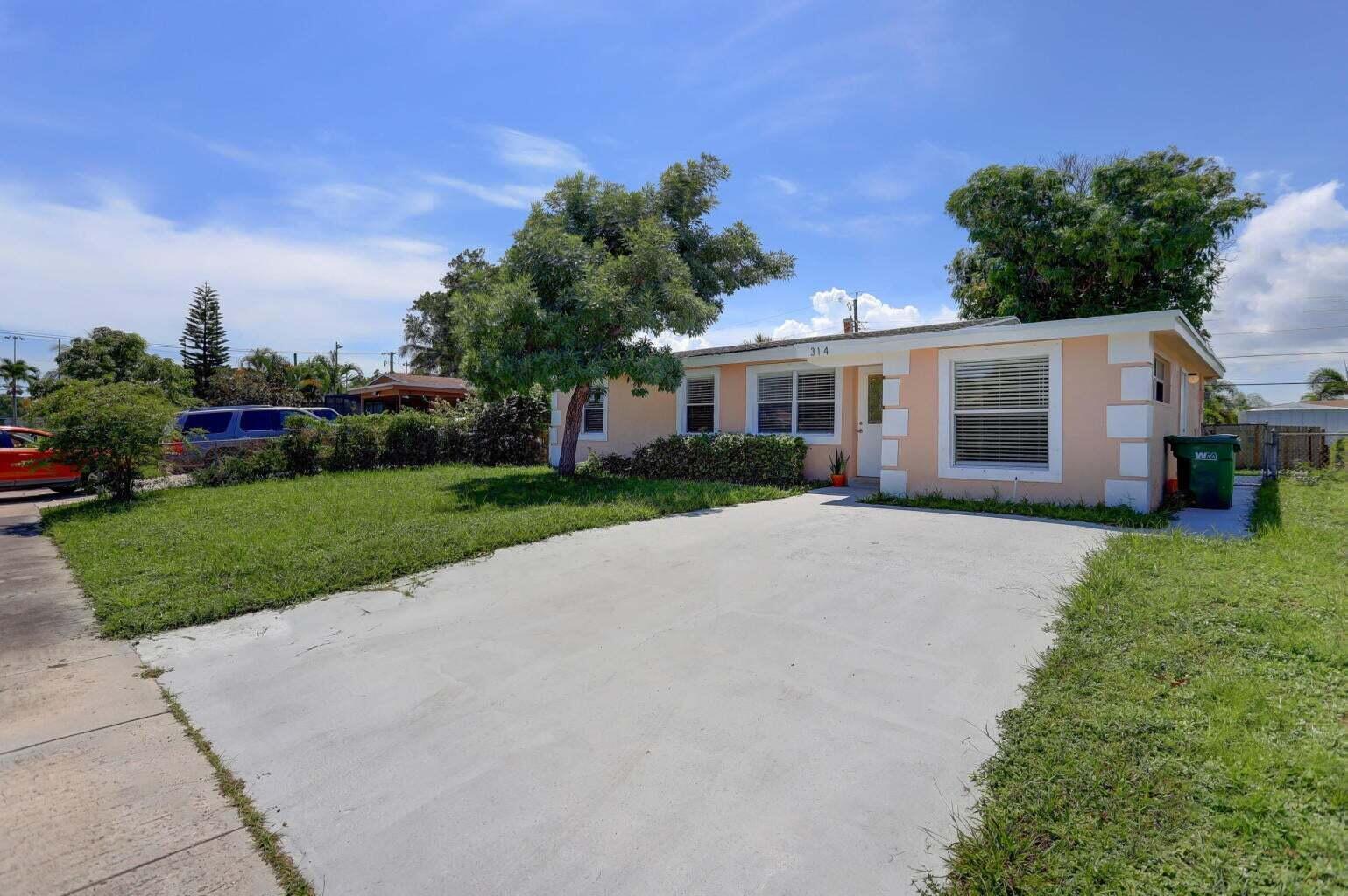 314 NW 12th Avenue, Delray Beach FL 33444 photo 2