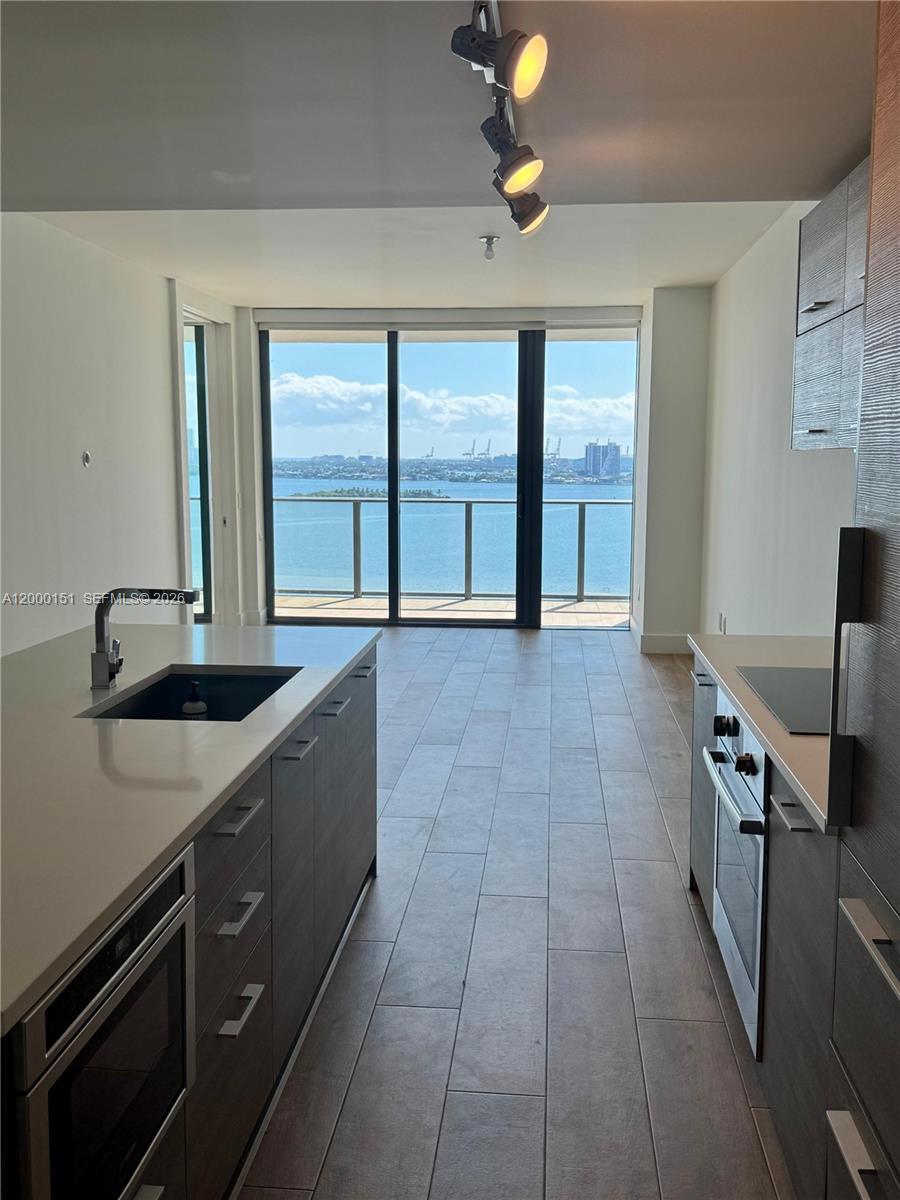 650 NE 32 street # 1805, Miami FL 33137 photo 4