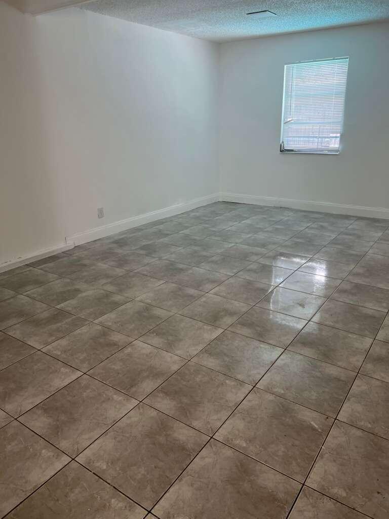 3631 NW 33rd Avenue, Lauderdale Lakes FL 33309 photo 4
