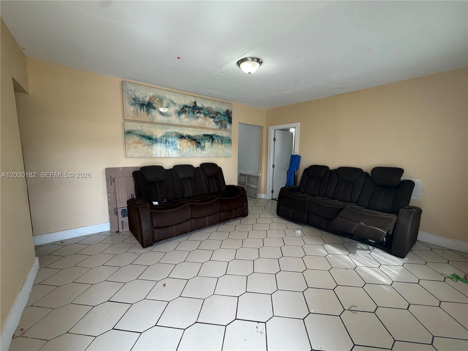 2770 SW 33rd Ave, Miami FL 33133 photo 3