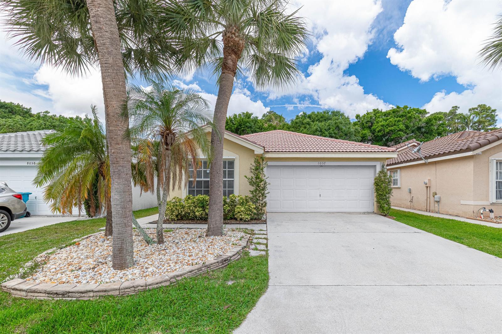 8057 Stirrup Cay Court, Boynton Beach FL 33436 photo 2