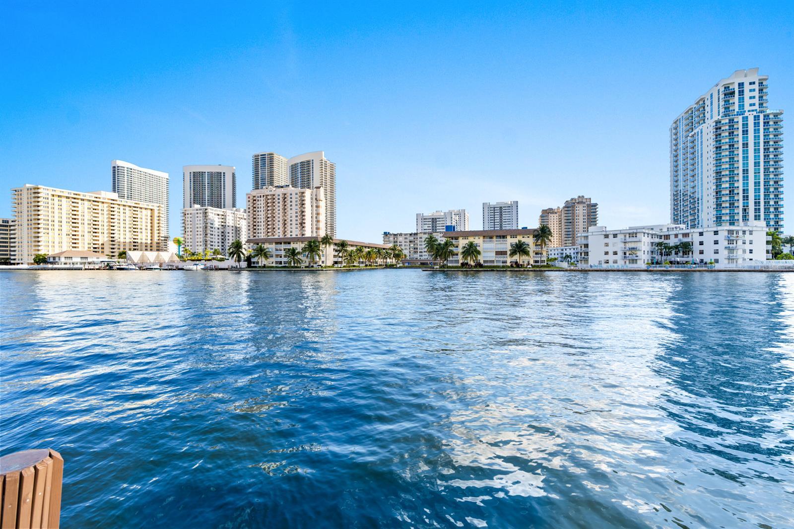121 Golden Isles Drive, Hallandale Beach FL 33009 photo 4
