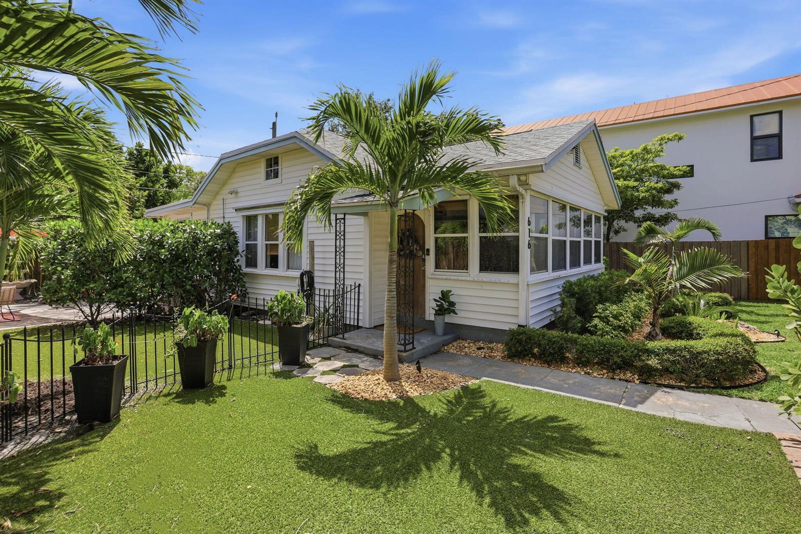 616 N Ocean Breeze, FL 33460 photo 3