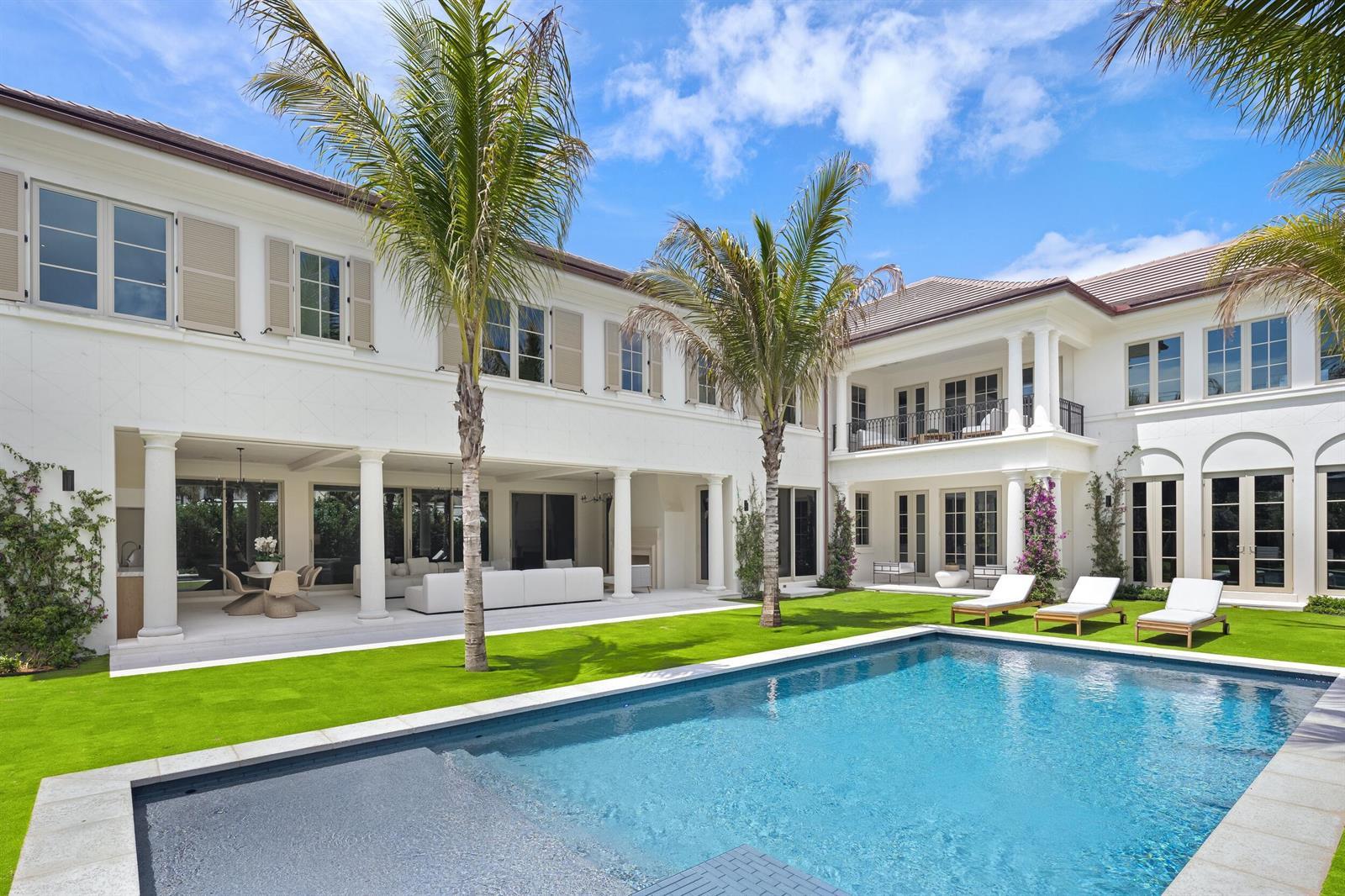 122 Bloomfield Drive, West Palm Beach FL 33405 photo 2