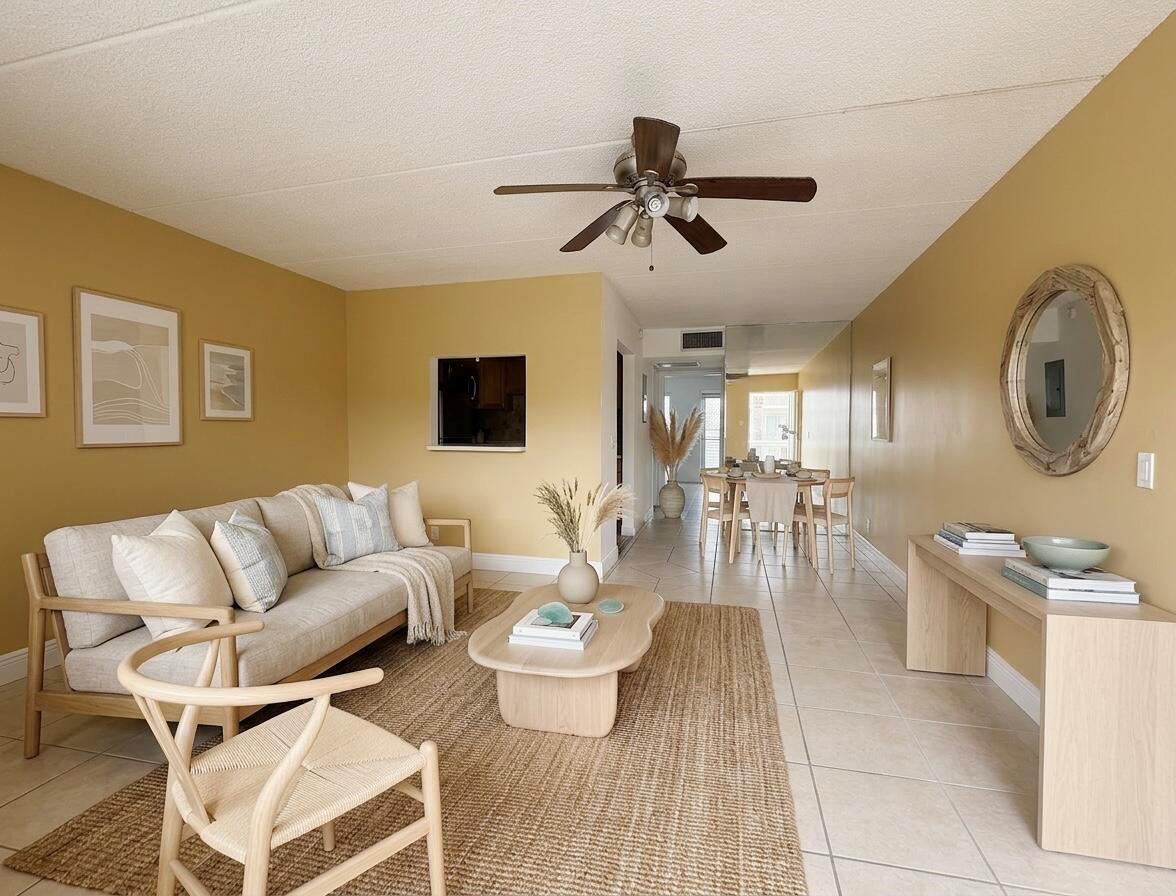 600 Village Green Court # 203, Palm Springs FL 33461