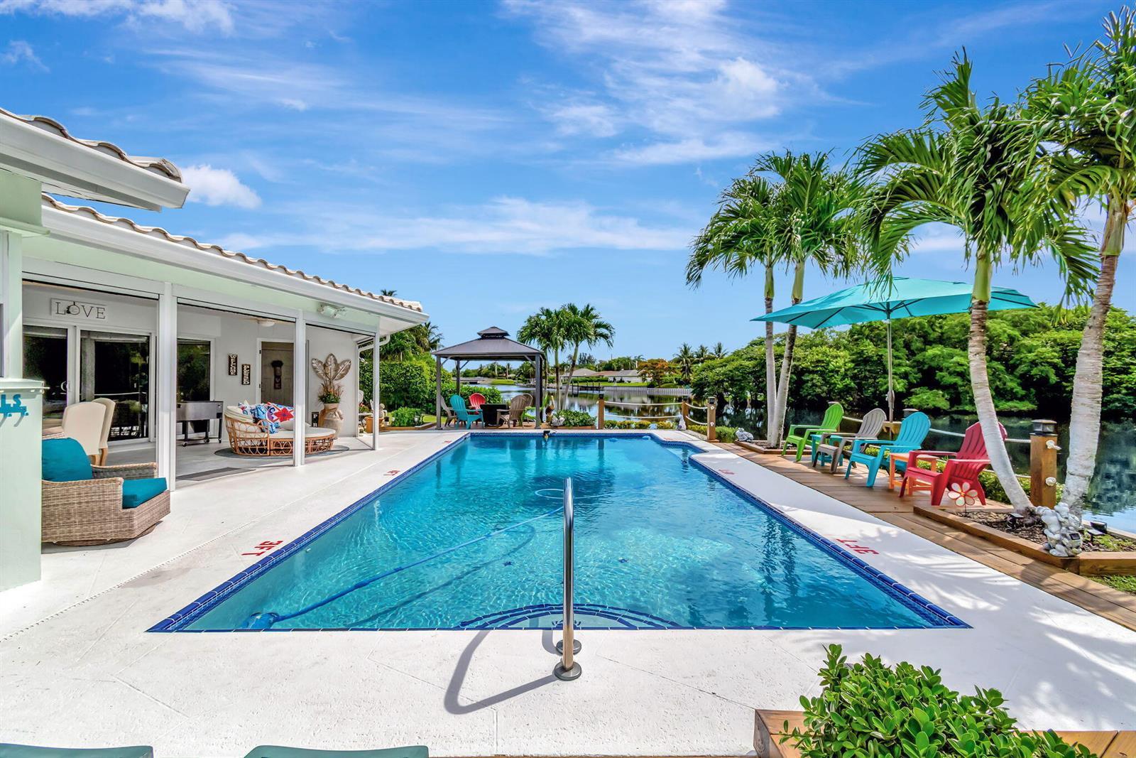302 Venice Drive, Boynton Beach FL 33426 photo 2