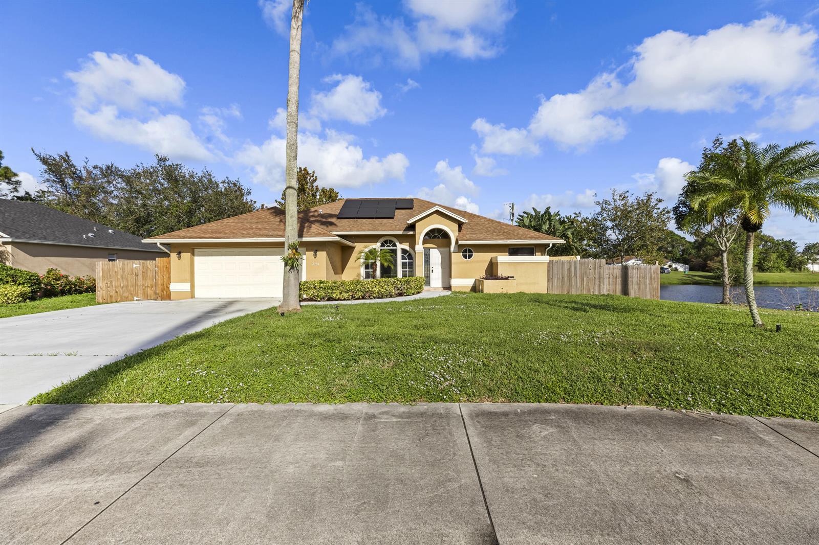 2141 SW Bayshore Boulevard, Port St. Lucie FL 34984