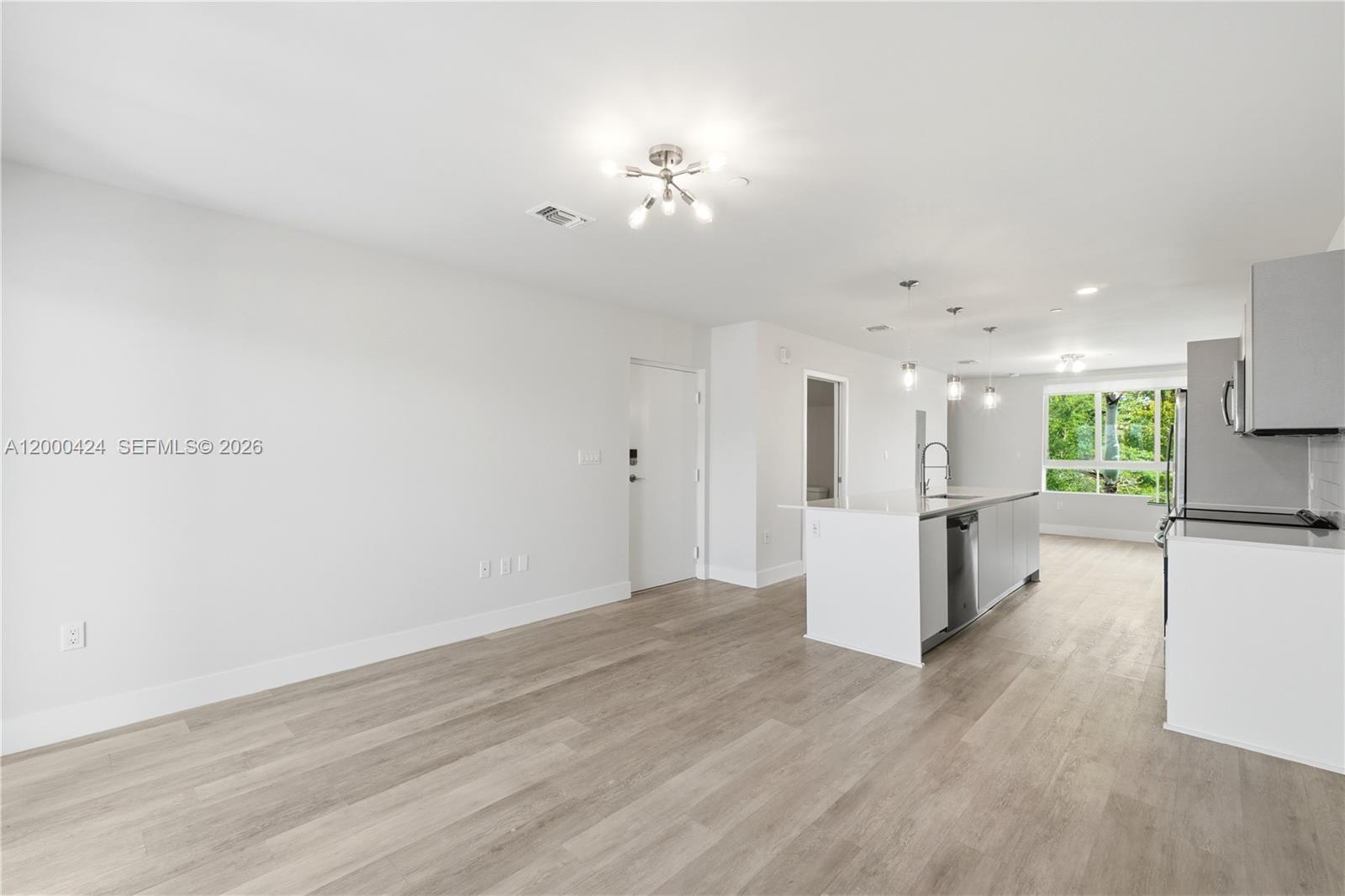 2505 NE 193rd St # 4215, Miami FL 33180 photo 4