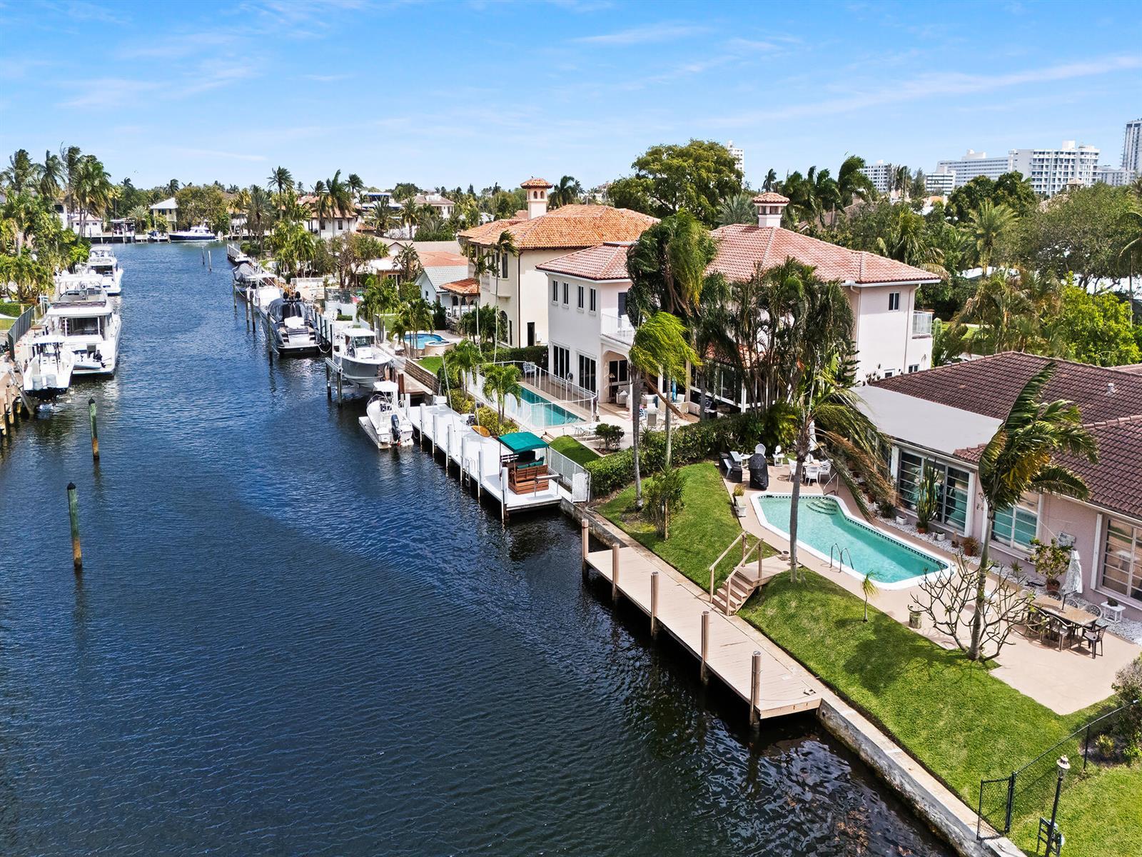 2881 NE 22nd Court, Pompano Beach FL 33062 photo 2