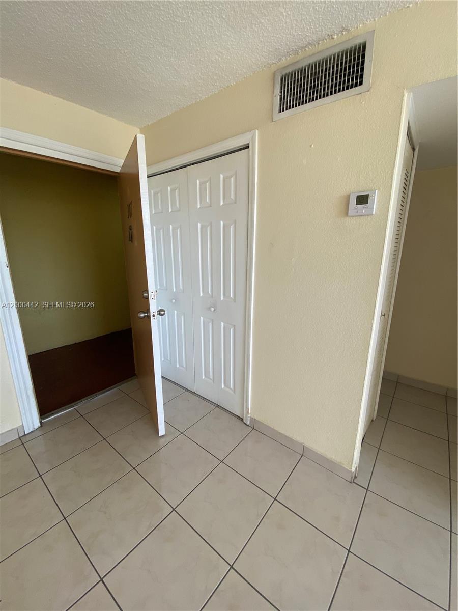 606 W 81st St # 307, Hialeah FL 33014 photo 4