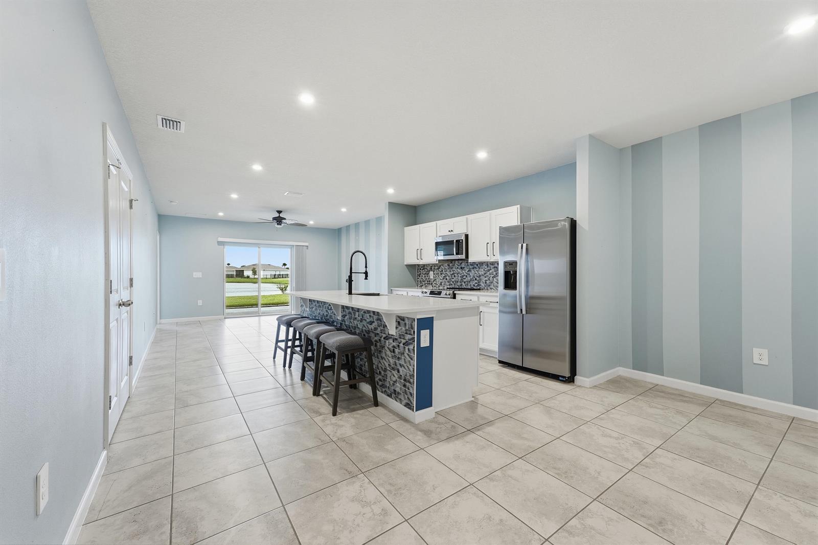 812 Persimmon Place, Fort Pierce FL 34981 photo 5