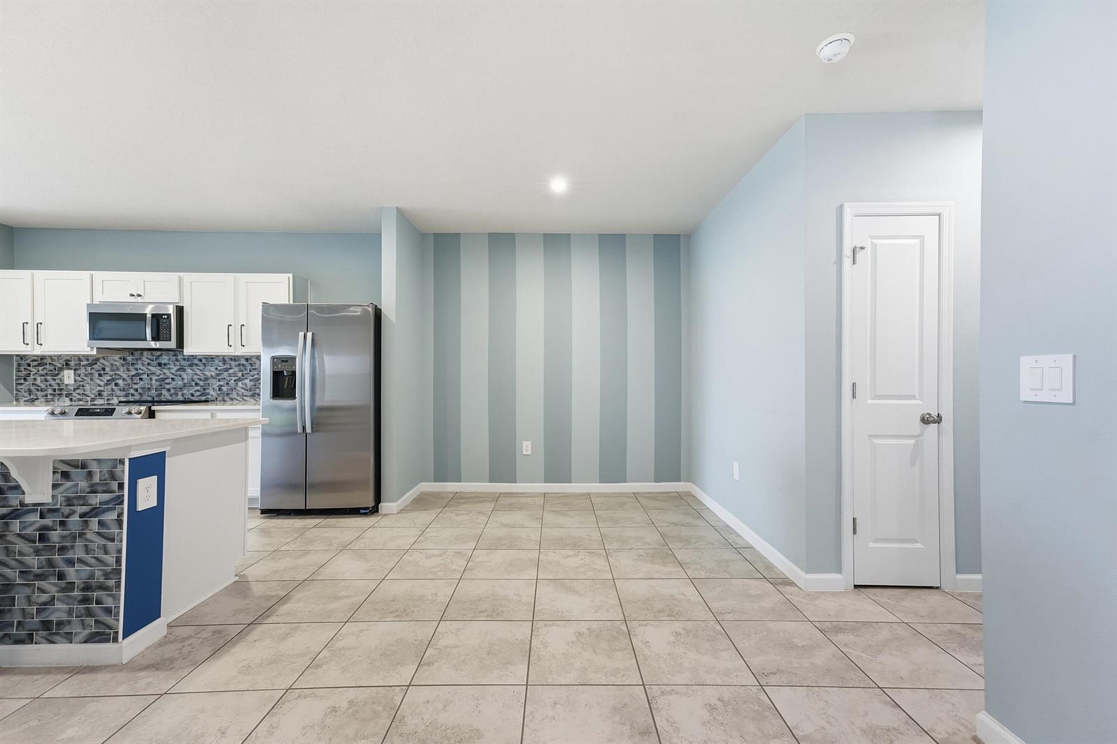 812 Persimmon Place, Fort Pierce FL 34981 photo 4