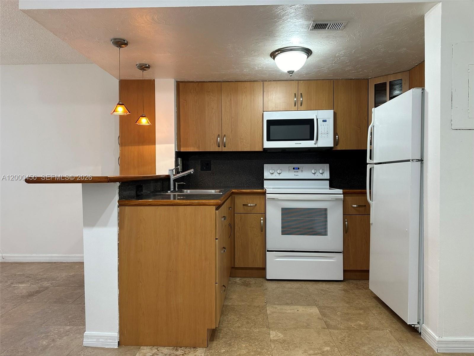 8675 NW 5th Ter # 103, Miami FL 33126 photo 4