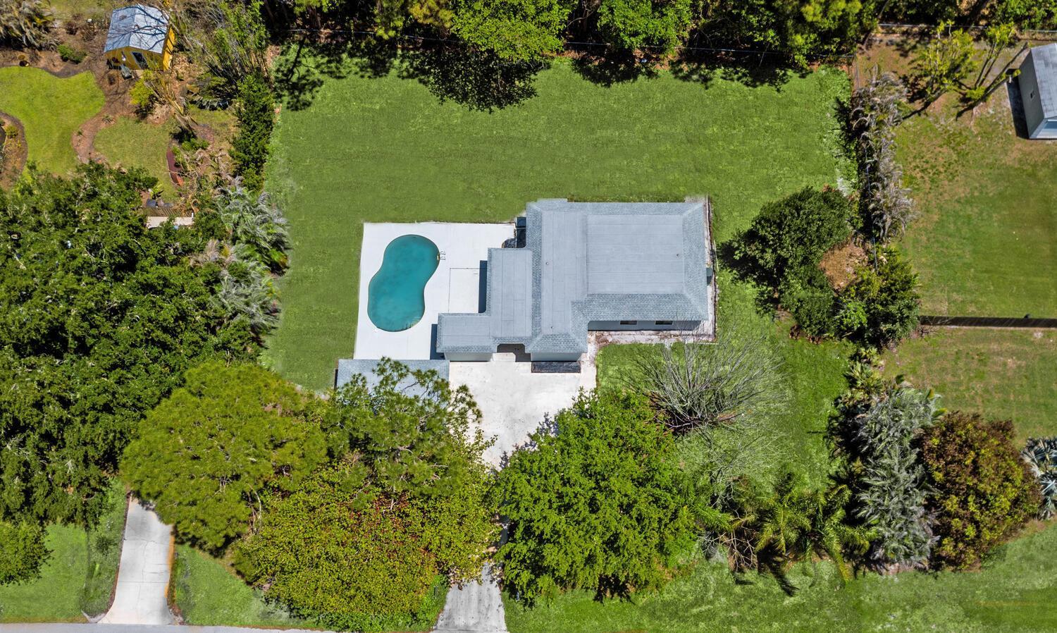 8587 SW 18th Avenue, Stuart FL 34997 photo 2