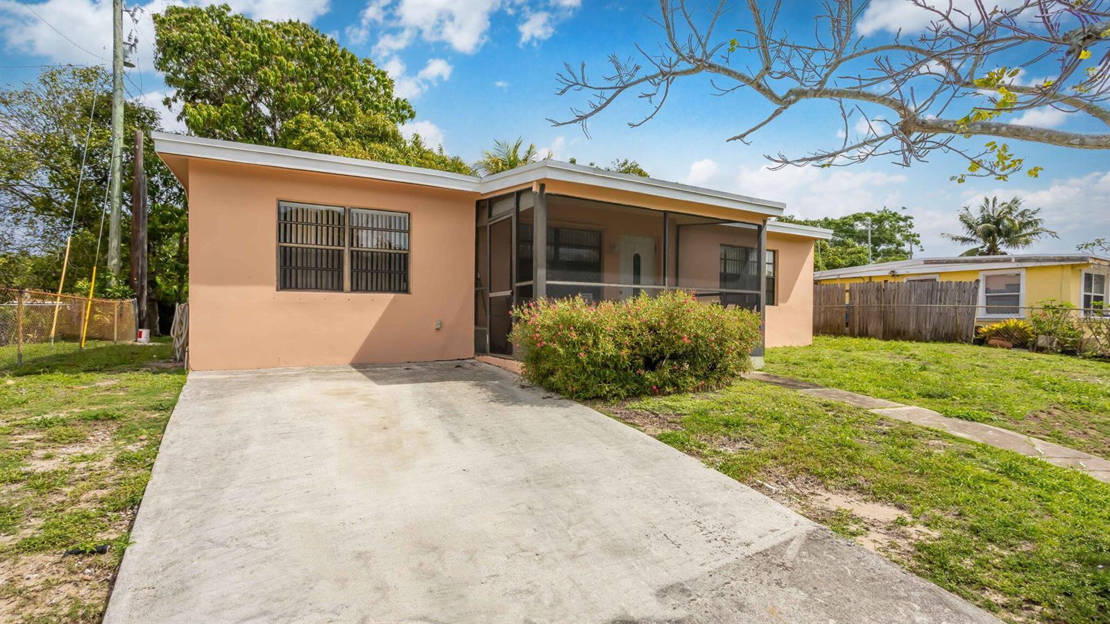 131 Ficus Tree Drive, Lantana FL 33462 photo 2