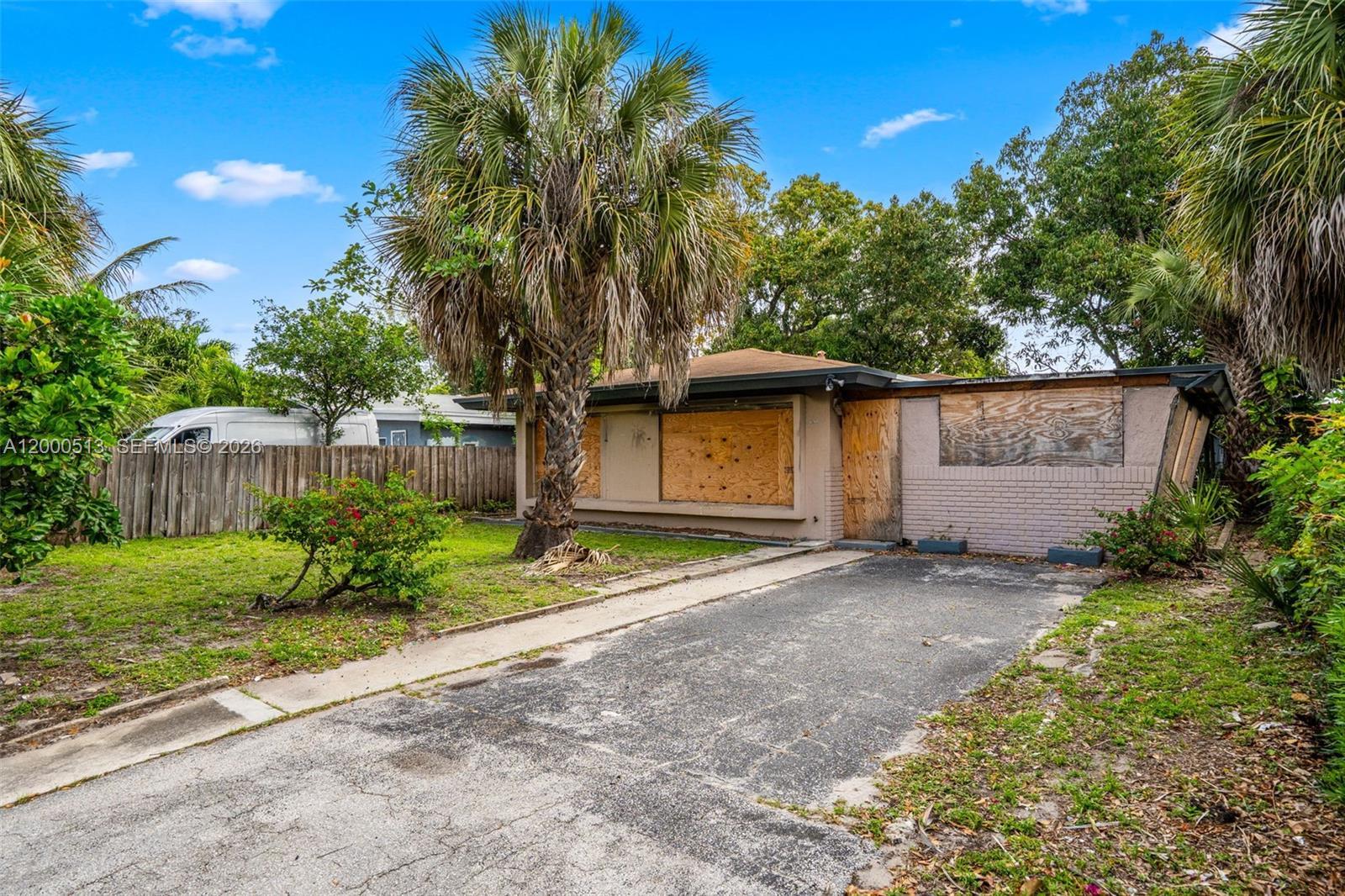 1632 NW 9th Ave, Fort Lauderdale FL 33311 photo 2