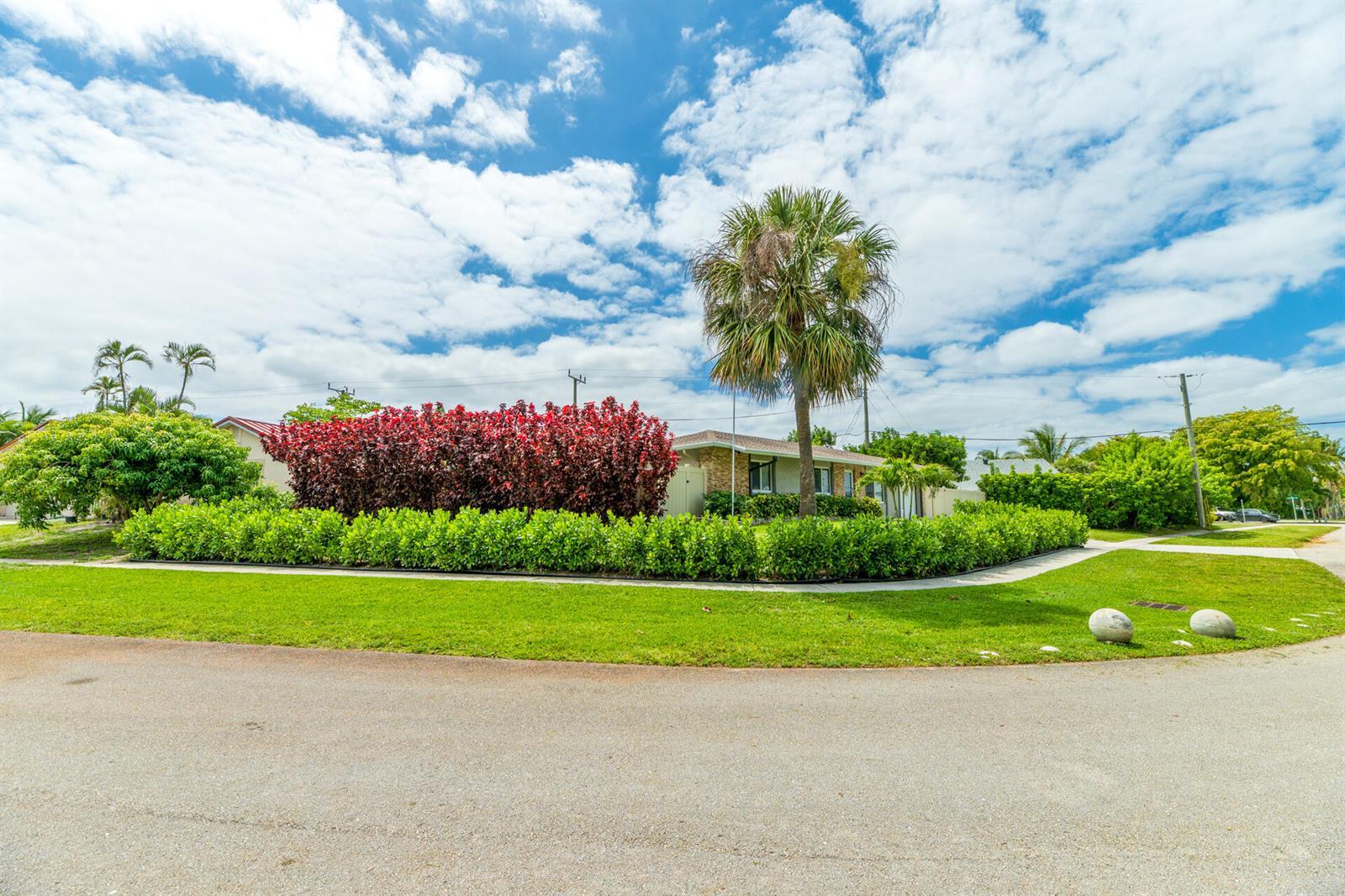 8099 Santa Fe Trail, Boca Raton FL 33487 photo 5