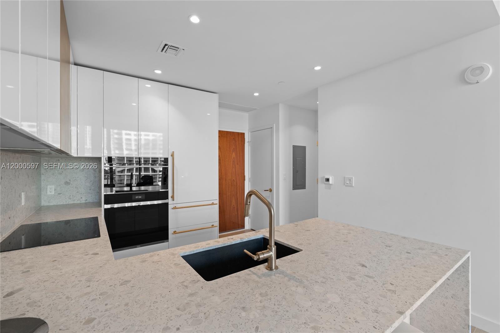 2678 Tigertail Ave # 615, Miami FL 33133 photo 3