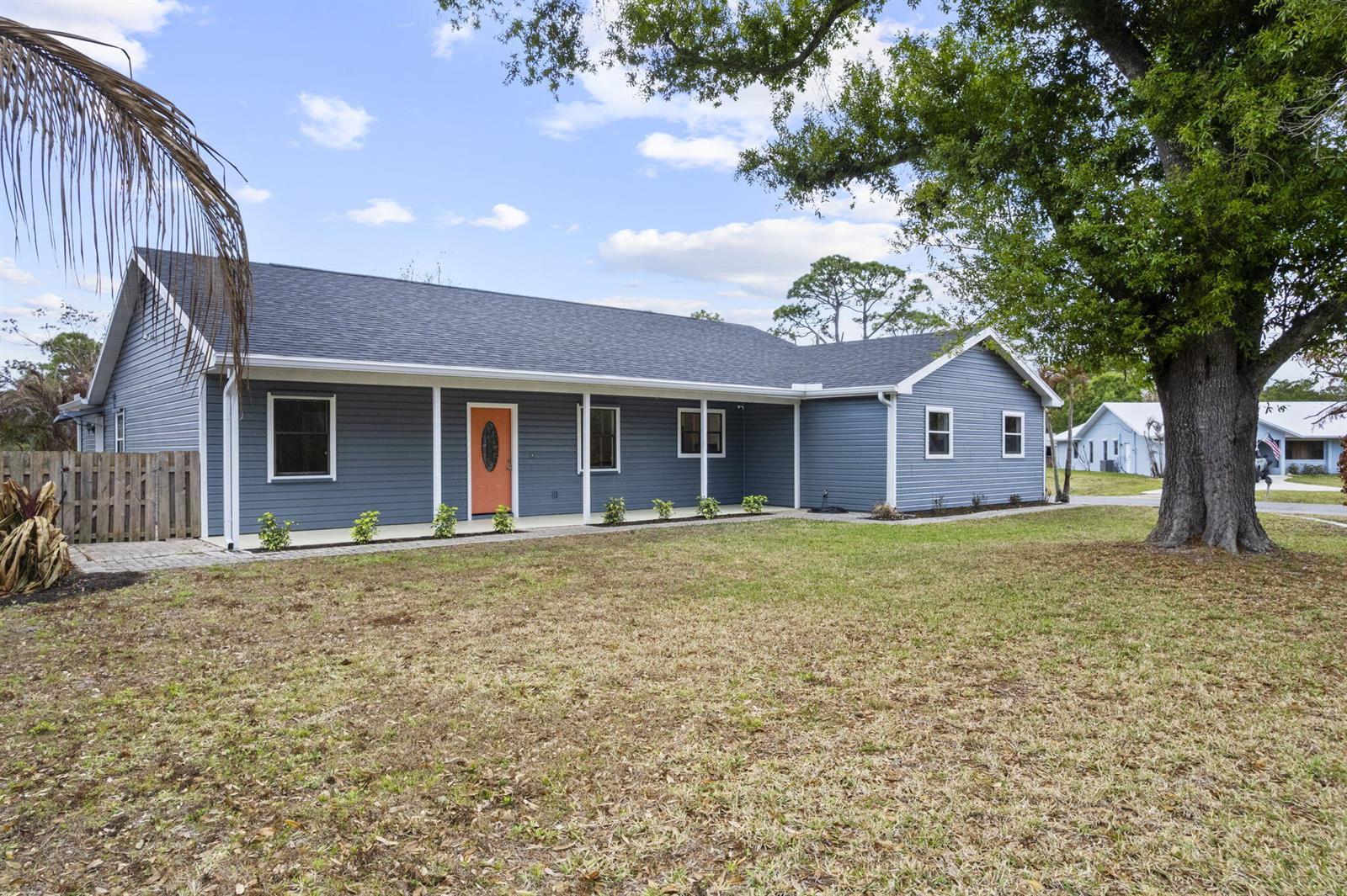 701 Bartow Street, Fort Pierce FL 34982 photo 3