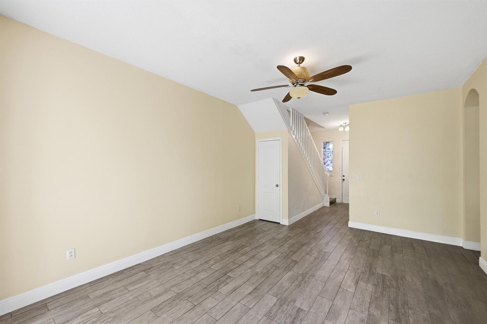 1810 Seminole Palms Drive, FL 33463 photo 3