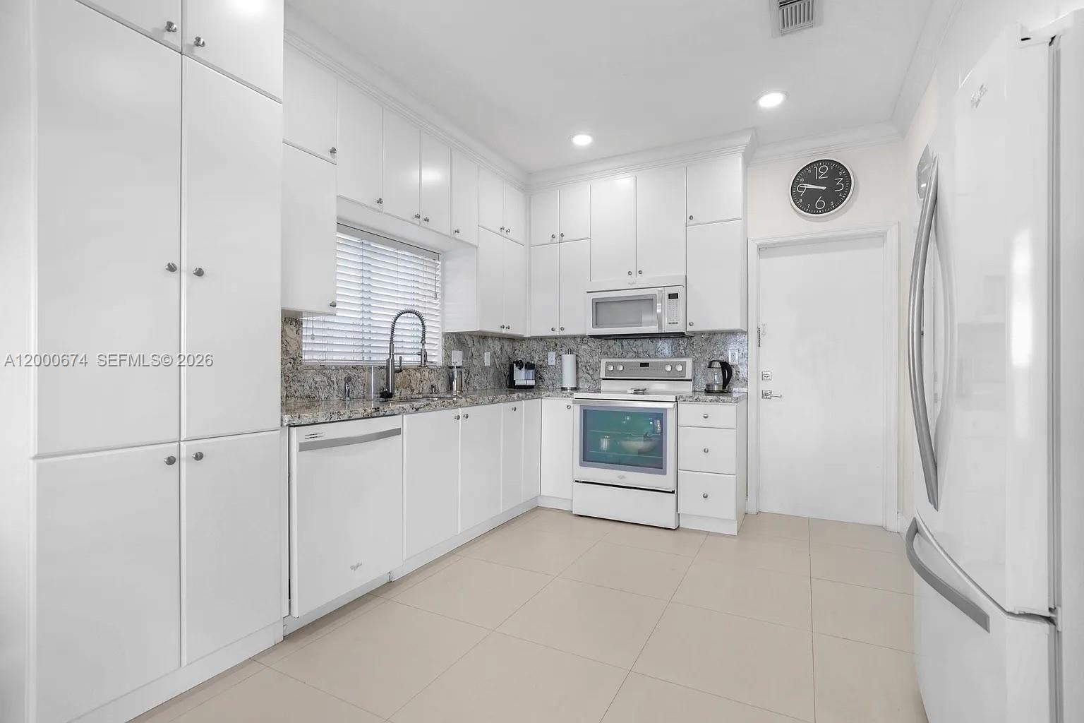 13430 SW 136th Ter, Miami FL 33186 photo 4