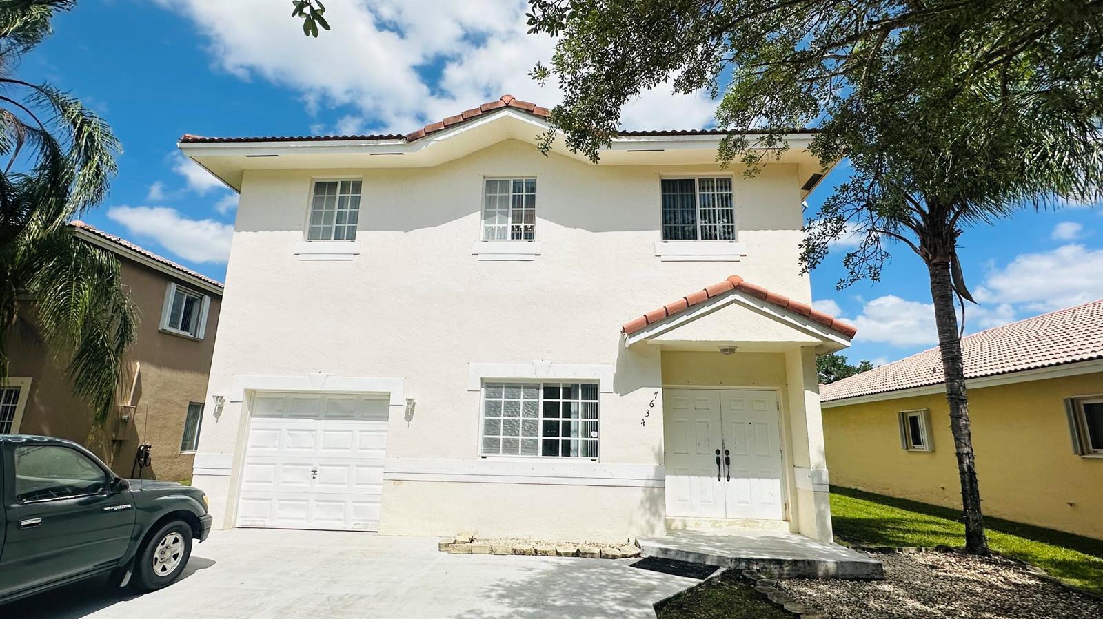 7634 NW 99th Way NW, Tamarac FL 33321