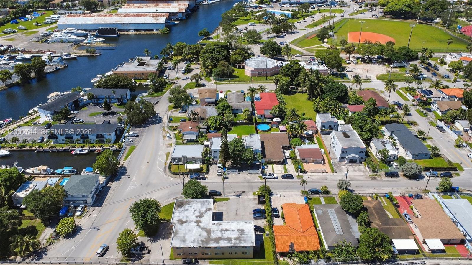 1680 NW 22nd Ct, Miami FL 33125 photo 4