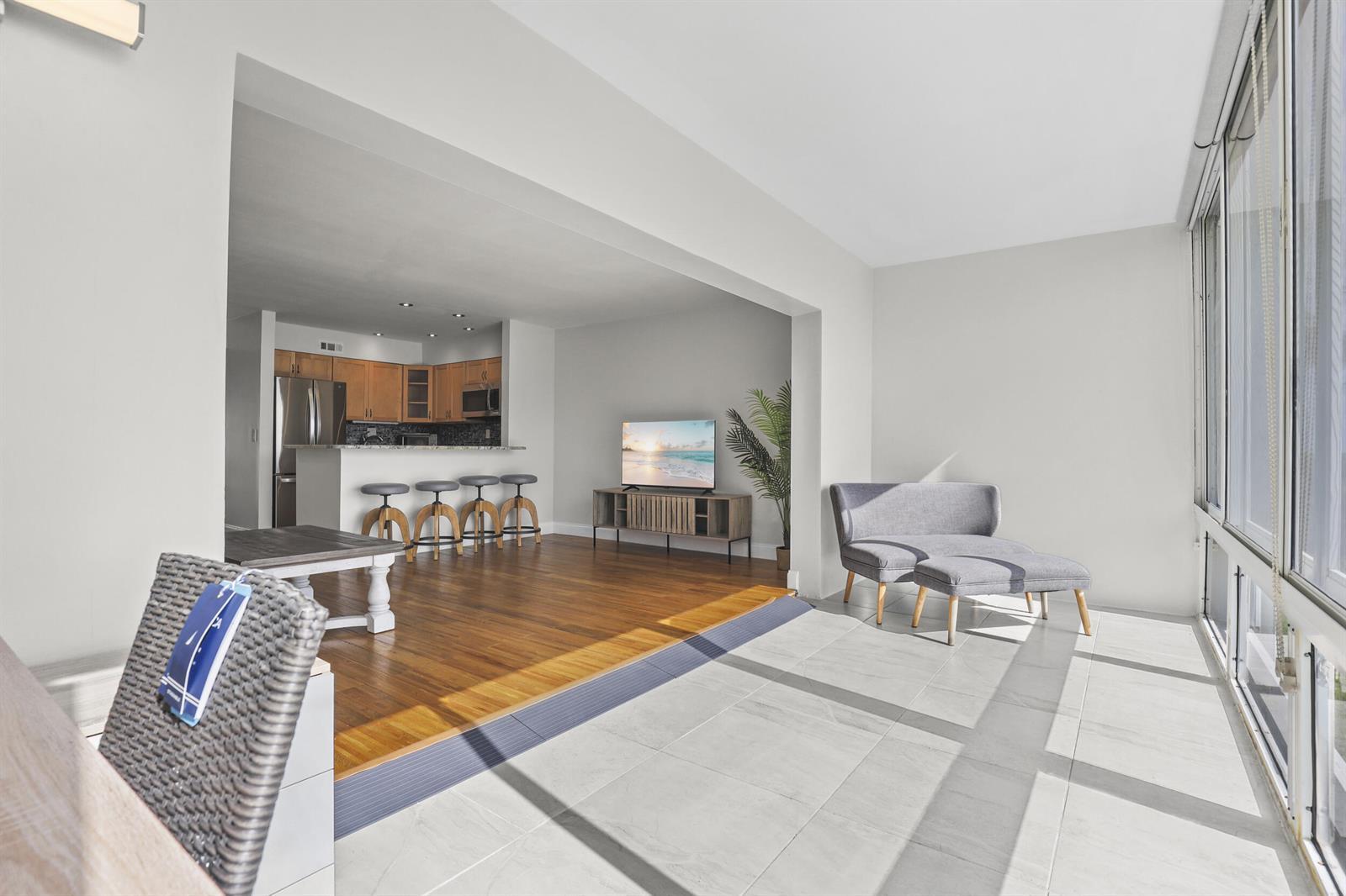 2936 Lake Shore Drive # 204, West Palm Beach FL 33404 photo 5
