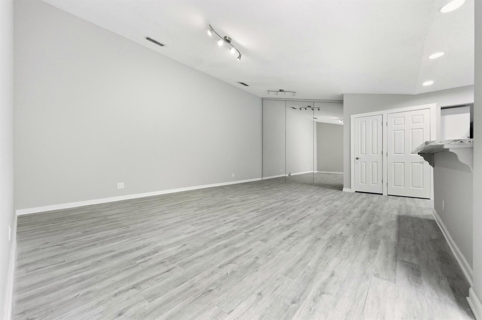 4904 Lake Catherine Drive, Palm Beach Gardens FL 33403 photo 4