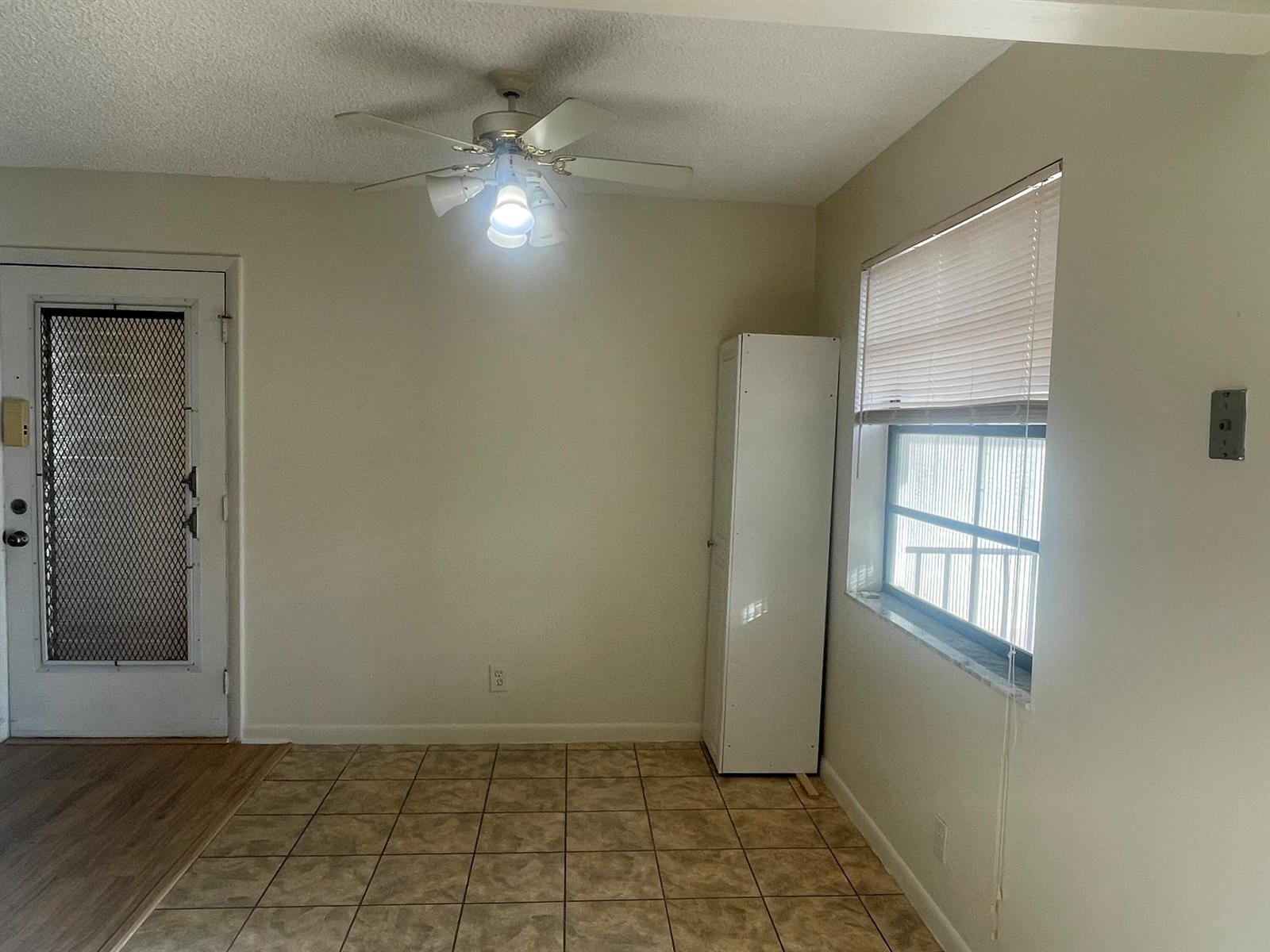 83 Capri B # 83, Delray Beach FL 33484 photo 4