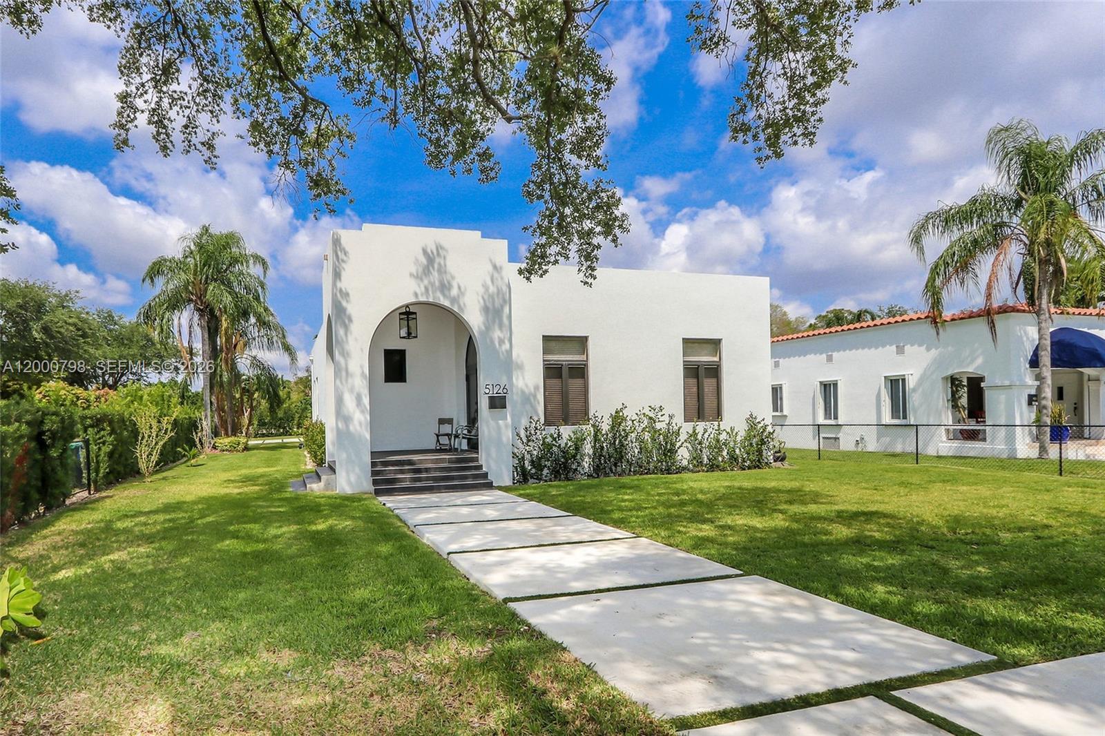 5126 SW 57th Ave, Miami FL 33155