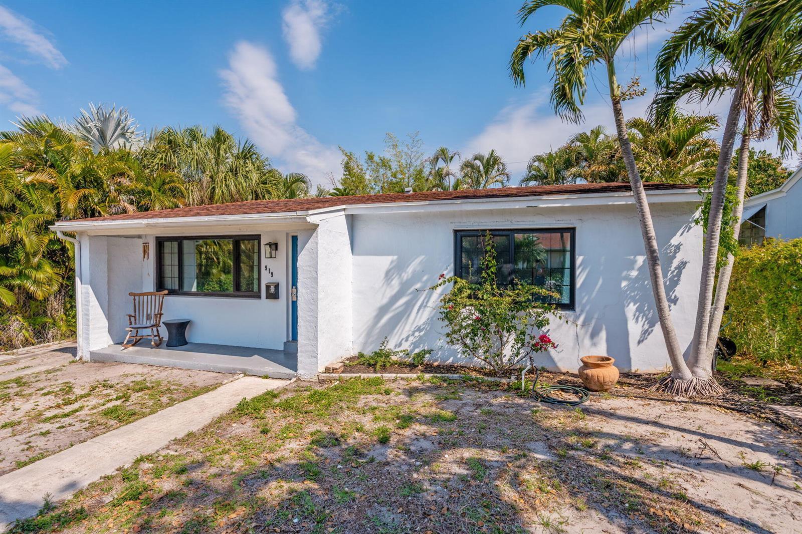 919 30th Street, West Palm Beach FL 33407 photo 2