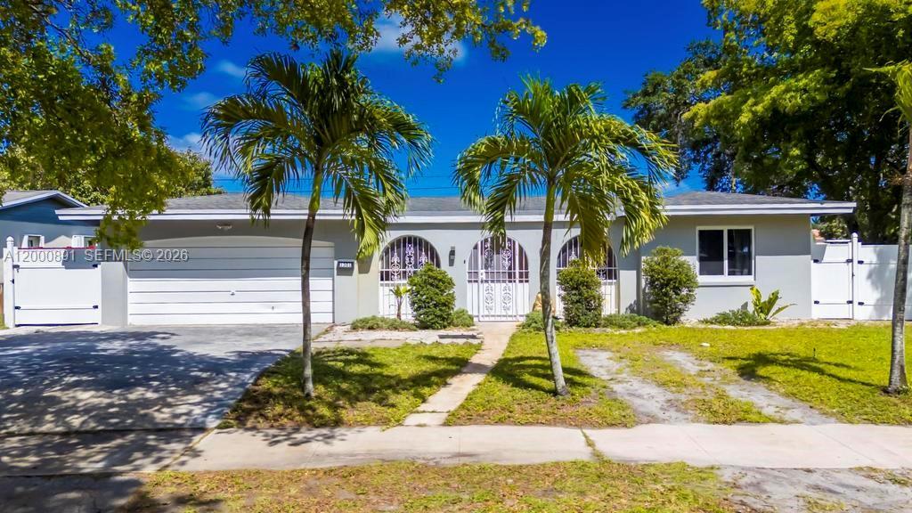 1301 N 74th Ter, Hollywood FL 33024