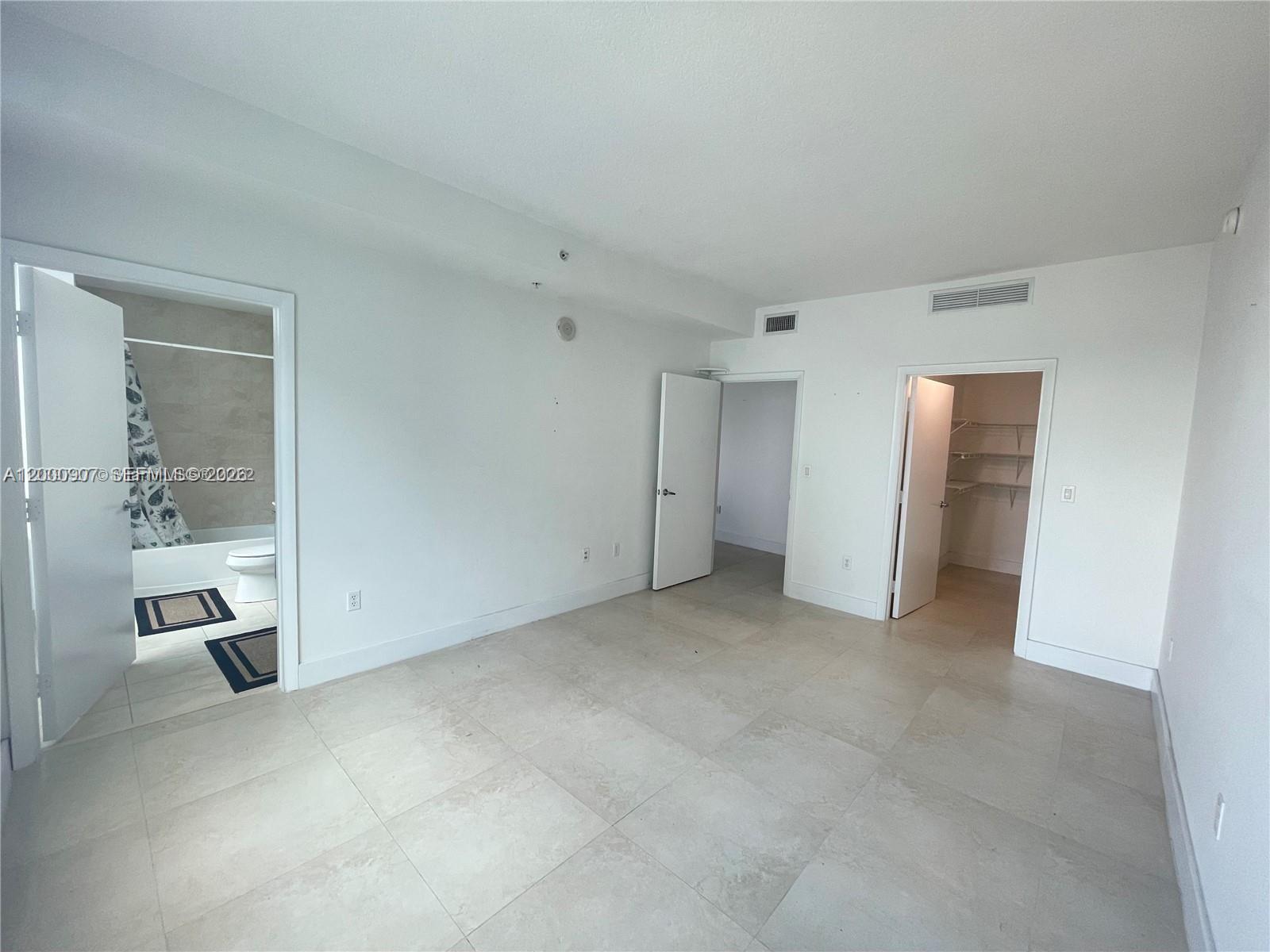1900 N Bayshore Dr # 3311, Miami FL 33132 photo 4
